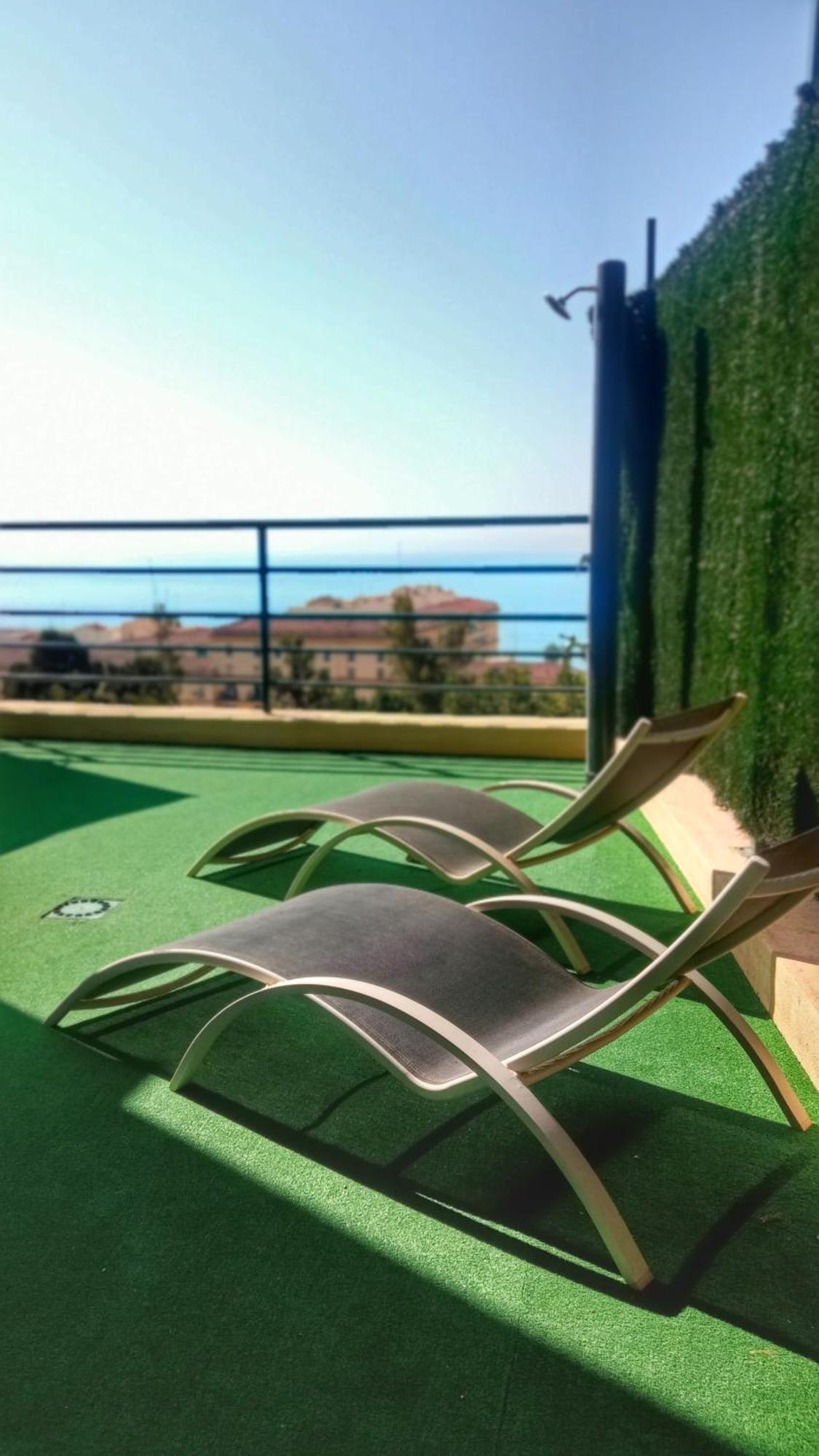 Sunshine Apartments Vistas Al Mar マラガ エクステリア 写真